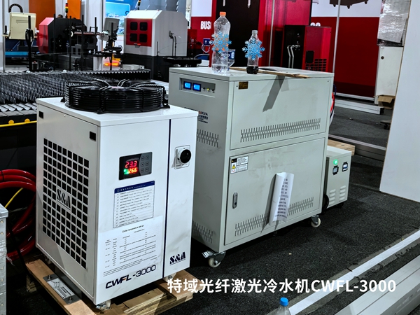 工業(yè)冷水機(jī)出現(xiàn)滲漏故障是什么原因?如何解決?